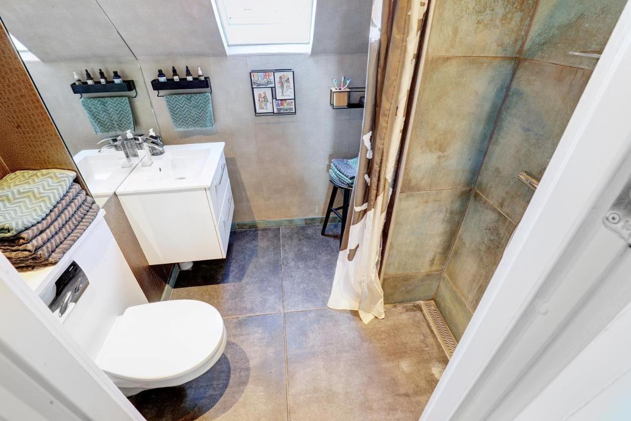 Cosy Room In Residential Part Of Copenhagen, With Free Street Parking And Shared Bathroom Kültér fotó